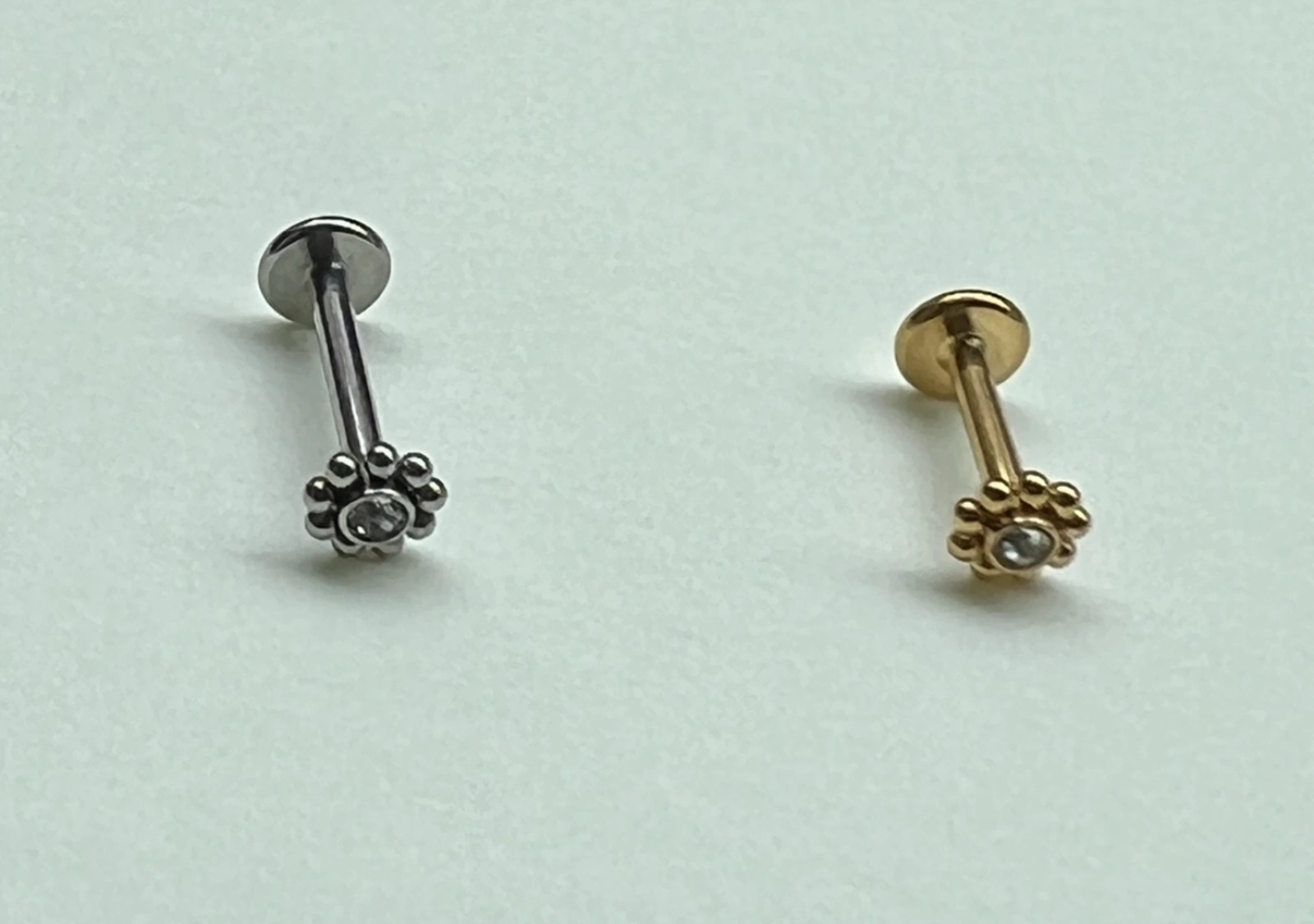 Piercing Élise (doré ou argenté)