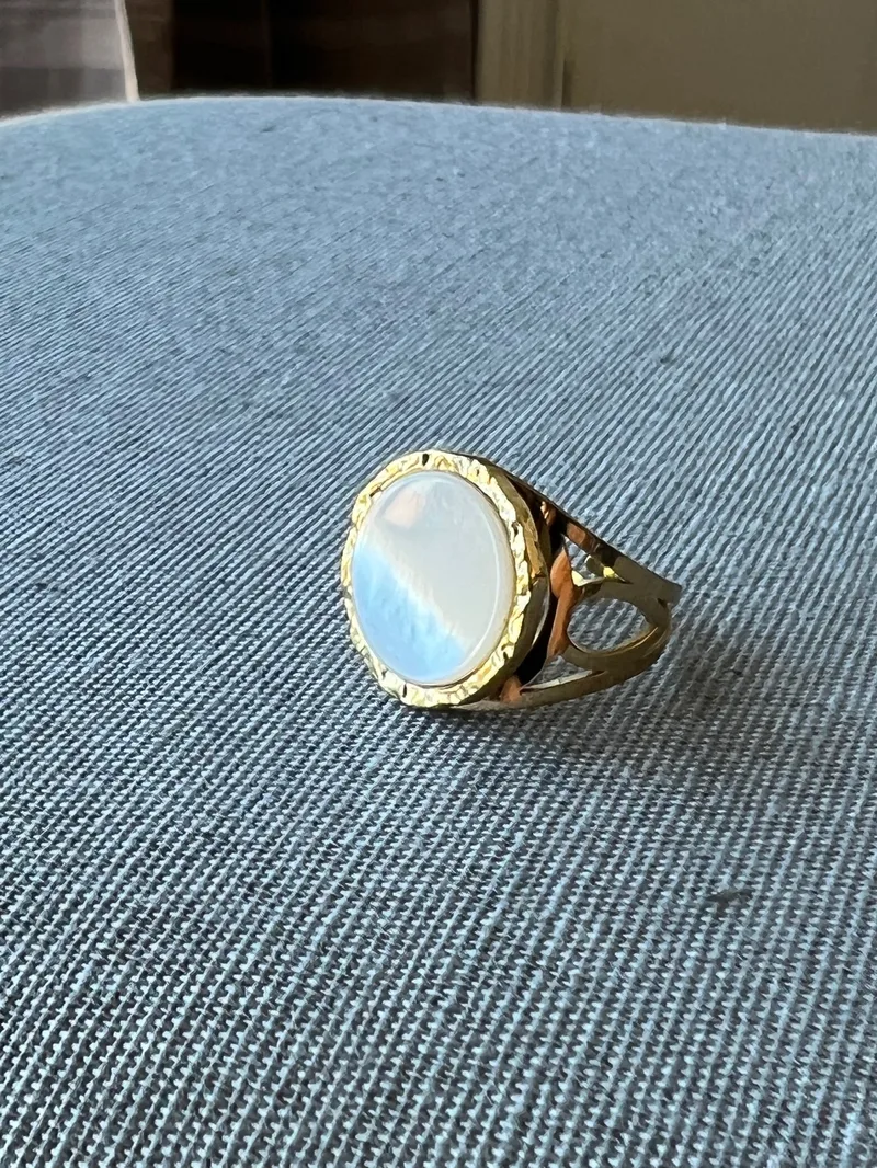 Bague ajustable Doris Nacrée