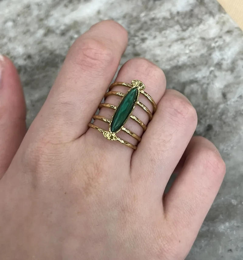 Bague ajustable Charlie (noire, nacrée, verte)