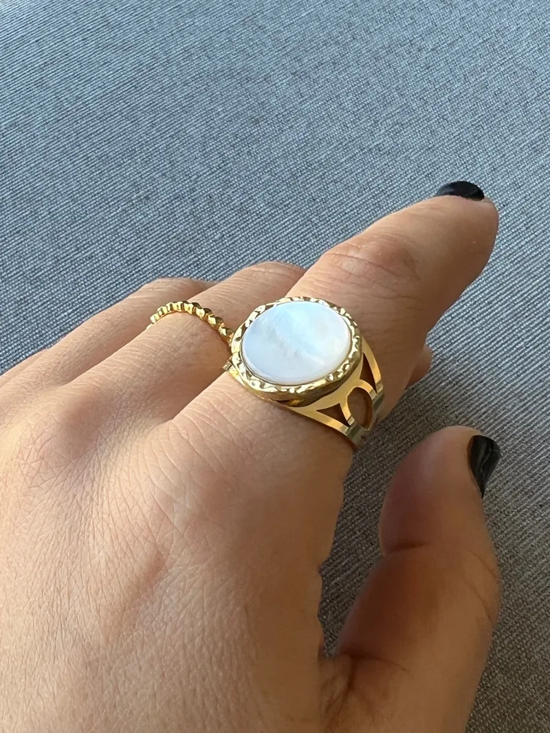 Bague ajustable Doris Nacrée