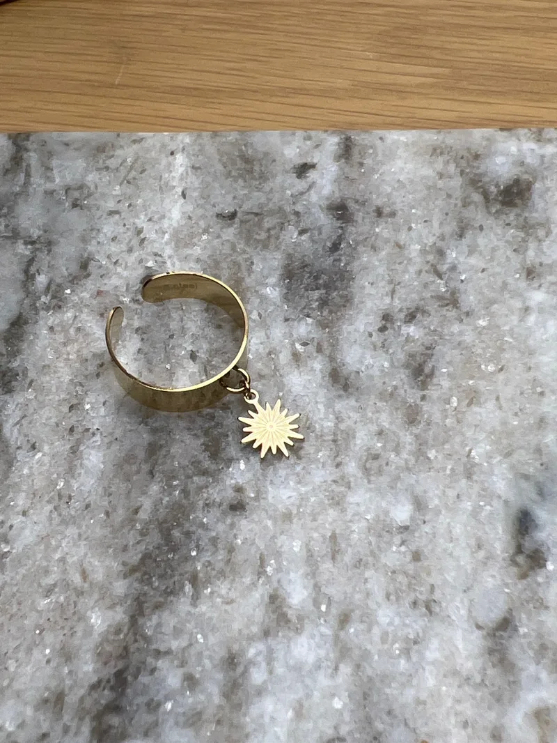 Bague ajustable Soleil (argentée ou dorée)