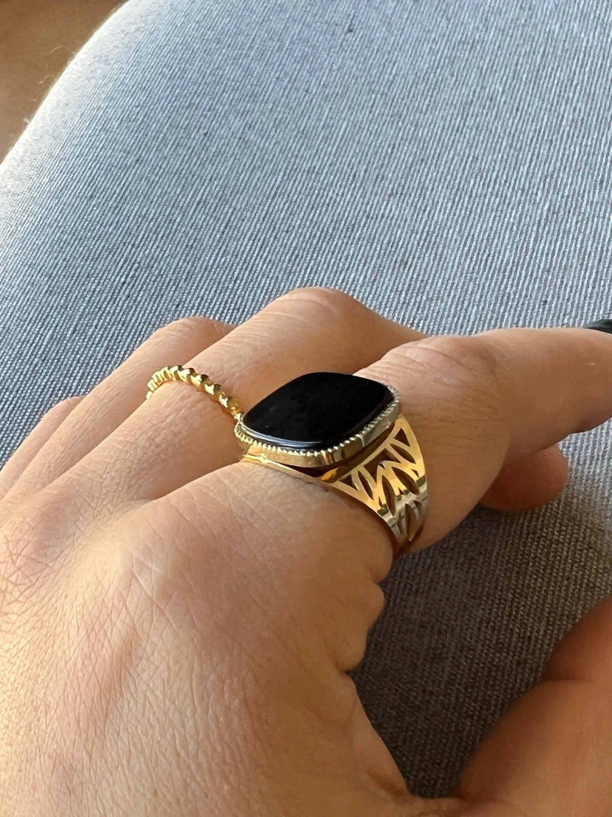 Bague ajustable noire Mireille