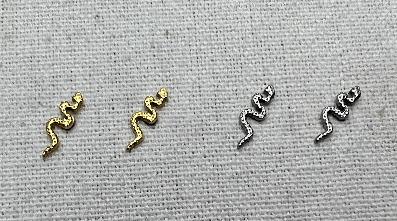 Puces Serpent  (dorées,argentées)