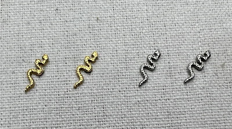 Puces Serpent  (dorées,argentées)