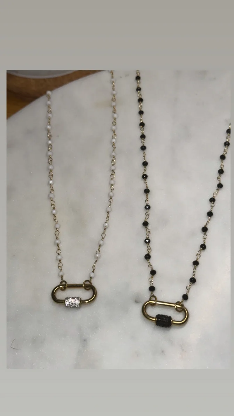 Collier Louise (noir ou blanc)