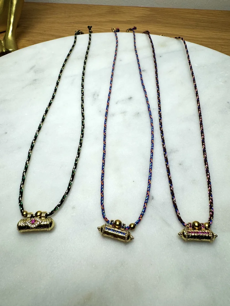 Collier Mina (violet, rose, vert)