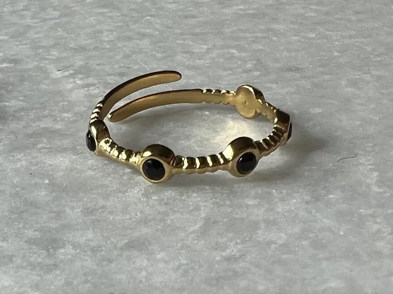 Bague ajustable pierres Astride (verte, transparente, noire)