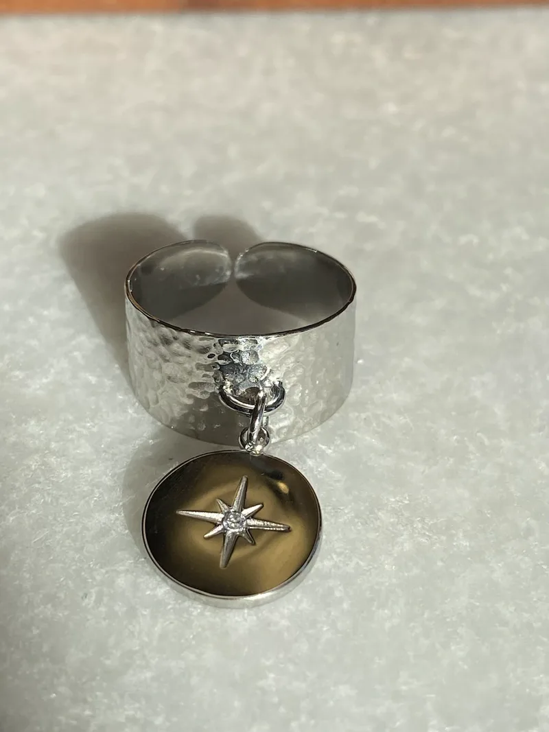 Bague ajustable argentée pampille  Rose