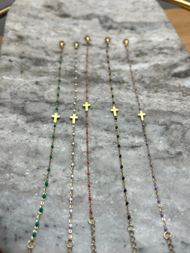 Bracelet Mona croix (vert, marron, parme, violet)