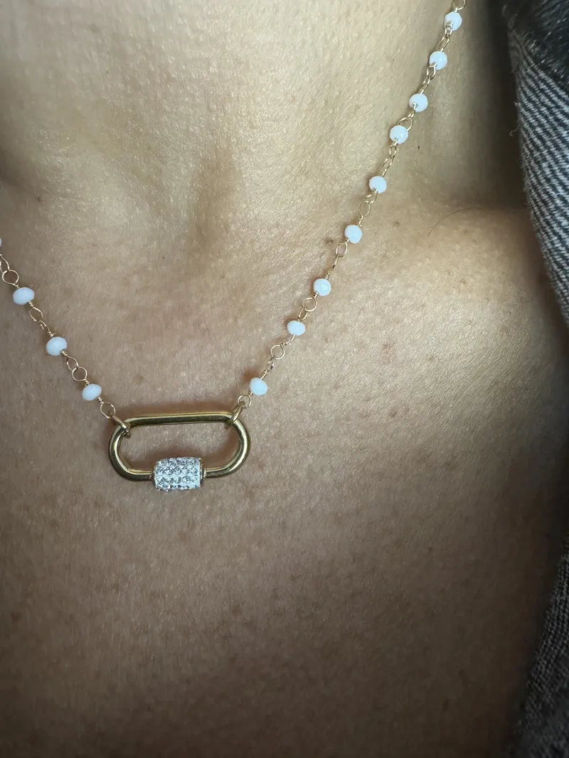 Collier Louise (noir ou blanc)